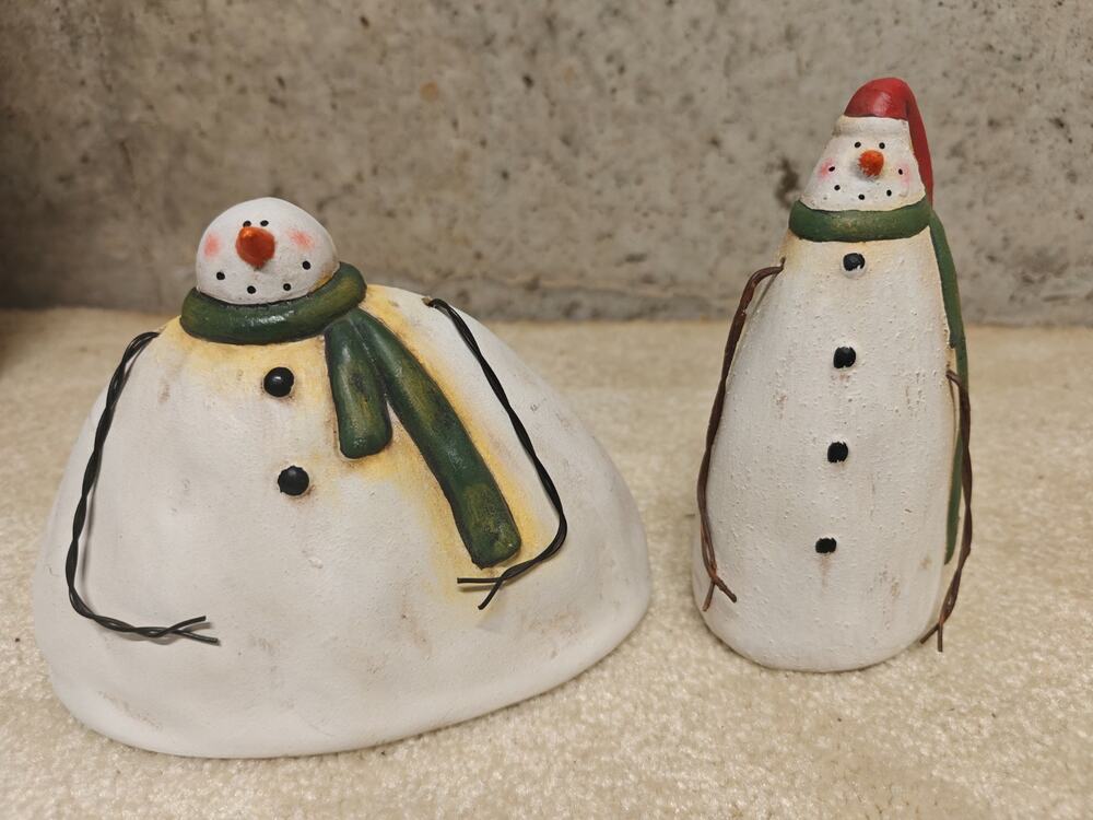 Pair Vintage Hand Painted Ceramic Snowman Figurines Folk Art Christmas Decor
